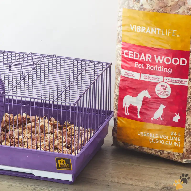 Vibrant Life Cedar Wood Pet Bedding - 24 l / 1 - 24l Cedar Wood Pet Bedding.